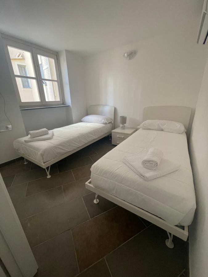 דירות Casa Mia מנטון מראה חיצוני תמונה